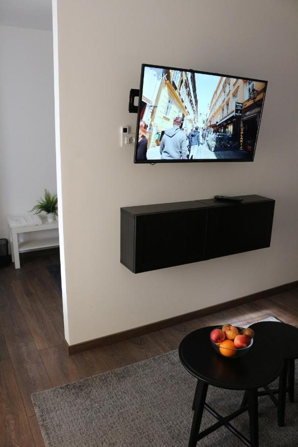 Luca, Digital Nomad Getaway Studio Apartment Zagreb Exteriör bild